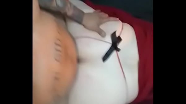Me corre el hilo y me da hardcore