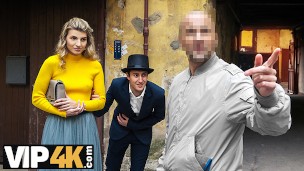 HUNT4K. Sexy blonde has an anal act not with her magician boyfriend