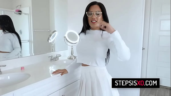 Thick teen stepsis Alina Belle POV fuck with her stepbro