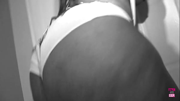 Smoking hot black babe with massive ass and tits gives awesome blowjobs